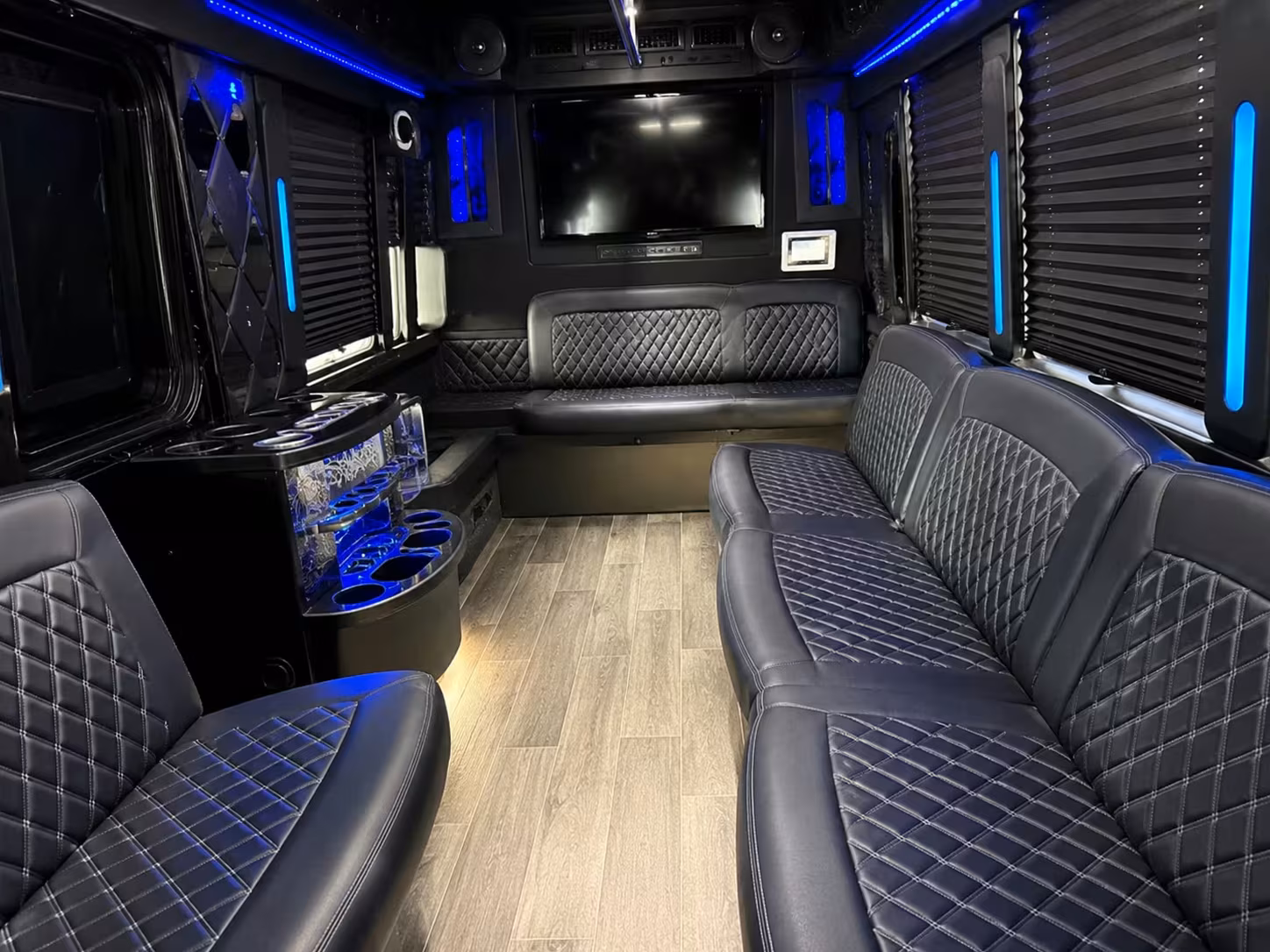 easily rent party buses for bachelorette parties in hollywood