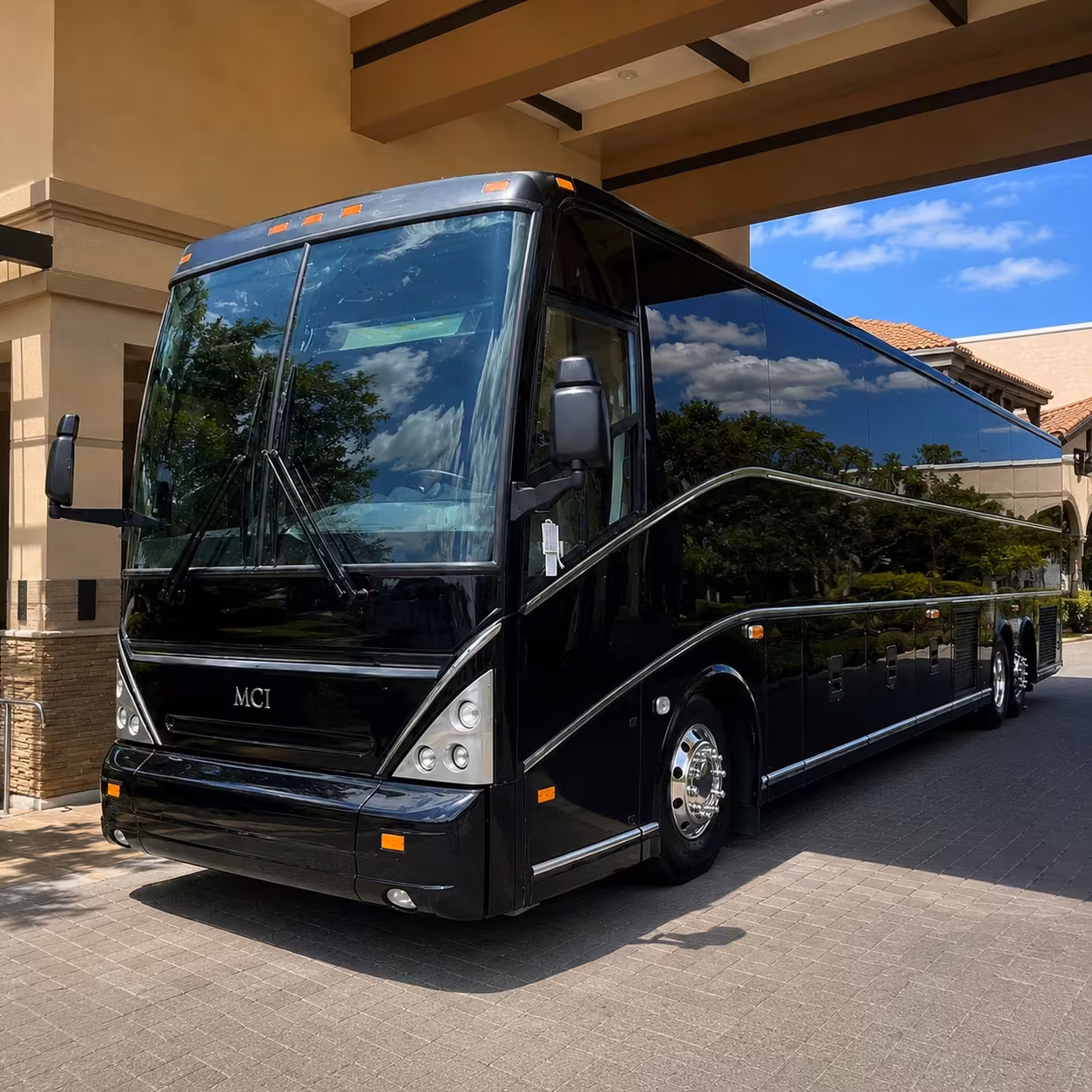 hollywood brewery and winery shuttle buses for corporate outings