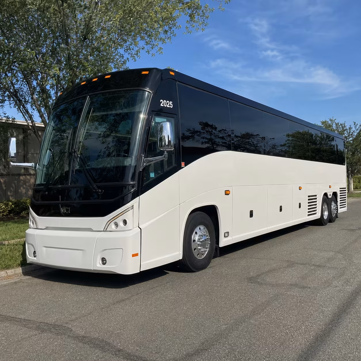 hollywood church sunday service shuttle buses