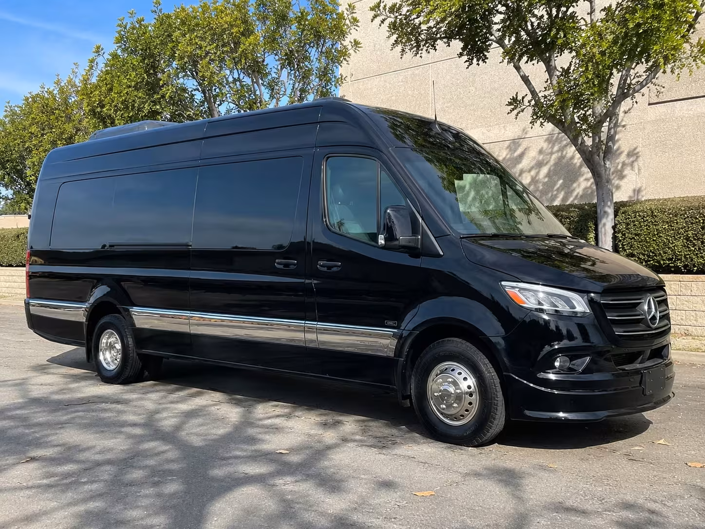 hollywood sporting event transportation